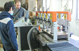 材質(zhì)和做工都是很精細(xì)